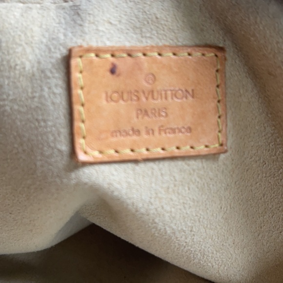 Louis Vuitton Manhattan PM bag - Picture 7 of 16